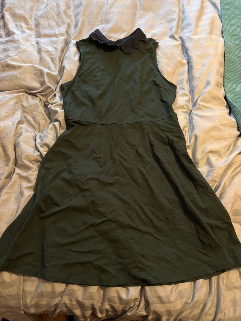 ModCloth forest green dress with navy blue scalloped collar XL